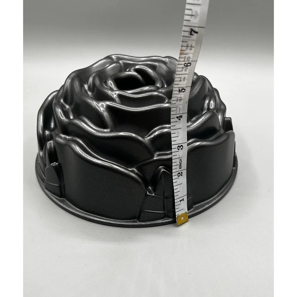 NORDIC WARE 3D Rose With Leaves Bundt Cake Mold Pan Nonstick Heavy Cast Aluminum